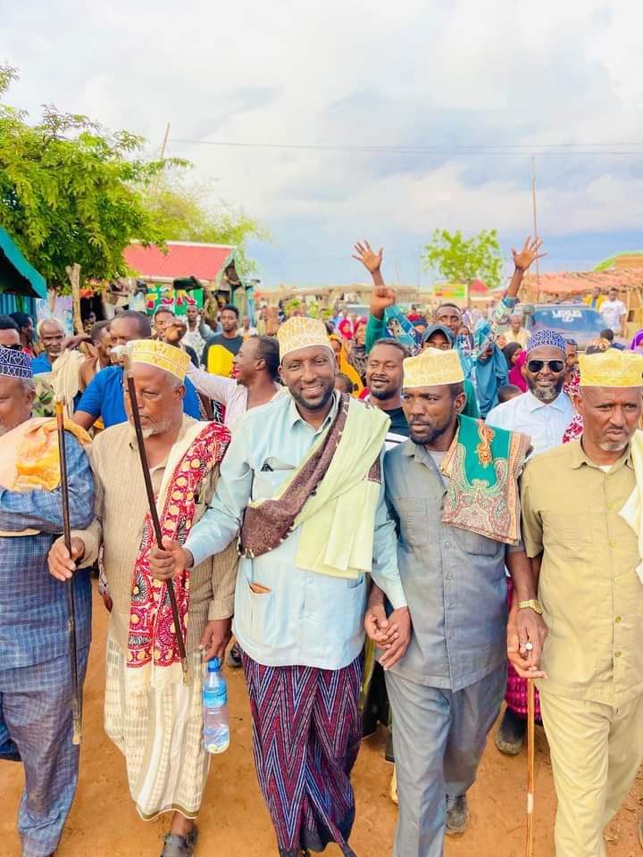 Suldaanka Guud Ee Habaryoonis Galbeed-Gar-xajis Suldaan Yuusuf Muxumed Xiiray Oo Toddobaadkii Labaad Oo Xidhiidha Hawdka Sare Shaqo Adag Oo Ololaha Doorashadda Ah Ka Wadda.